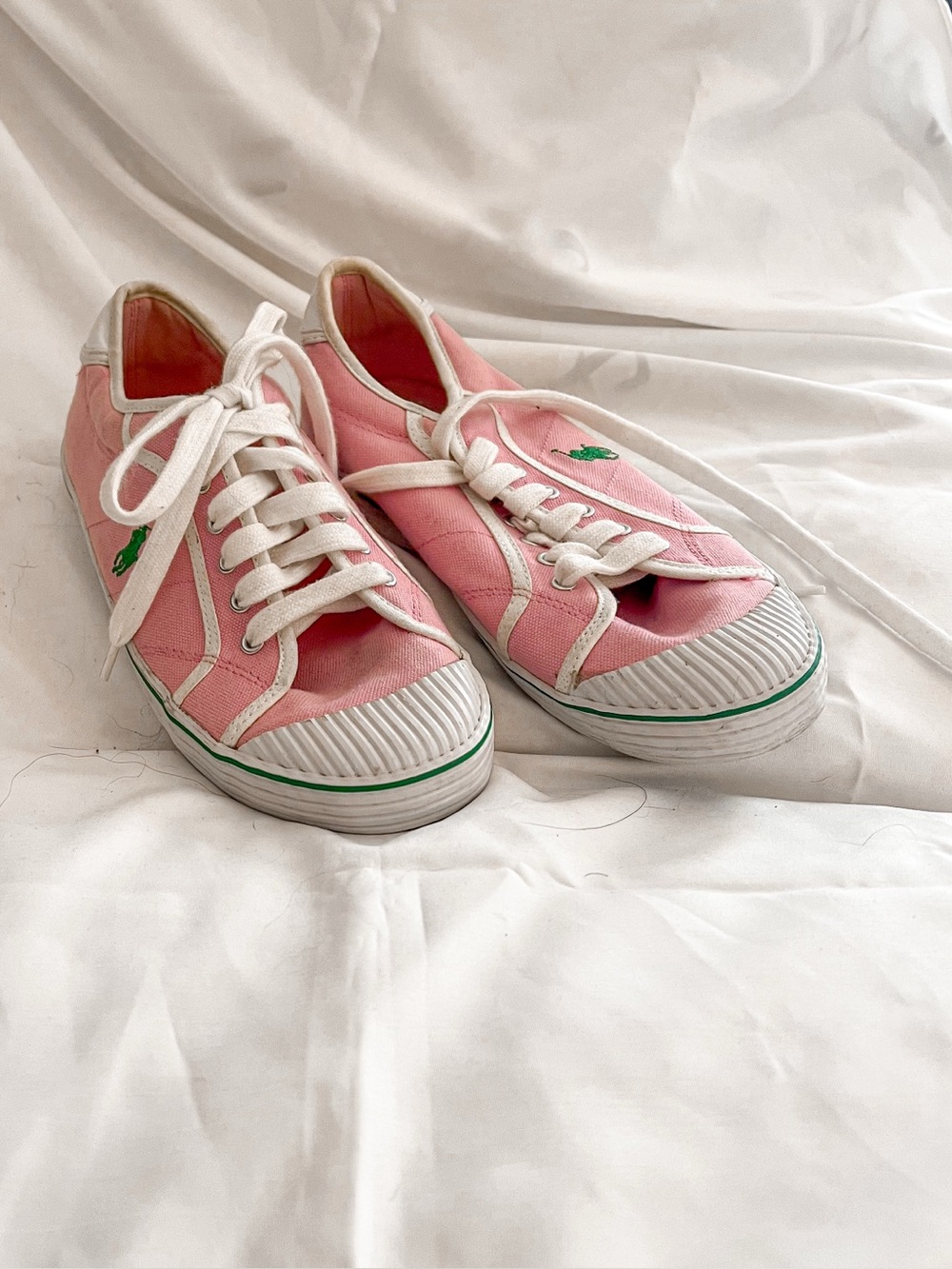 Polo Ralph Lauren Pink Low-Top Canvas Sneakers with Green Horse Accent Size 8.5